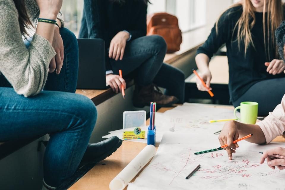 Comprendre vraiment — Aucune explication sans compréhension authentique.